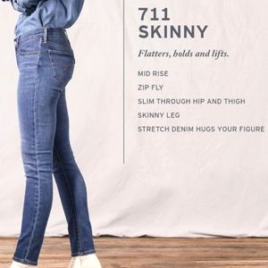 Levi's Womens 711 Midrise Skinny Jeans (14 Regular)